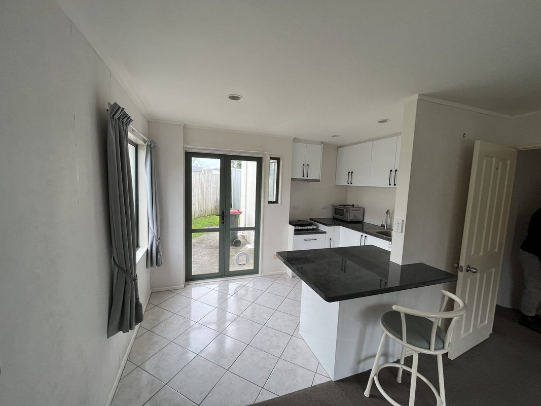 114 Third View Avenue, Beachlands, Auckland - Carousel 2