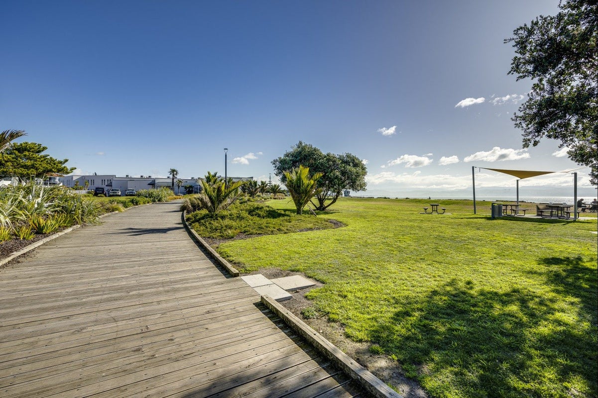 75 Nelson Quay, Ahuriri, Napier - Carousel 19