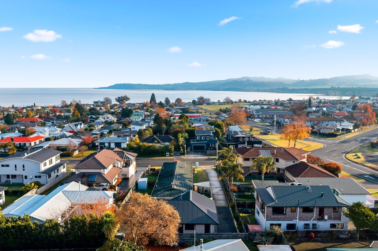 4C Mere Road, Taupo, Taupo - Carousel 20