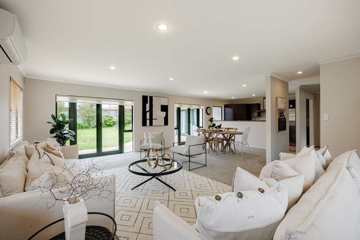 14 Arataki Road, Havelock North, Havelock North - Carousel 2