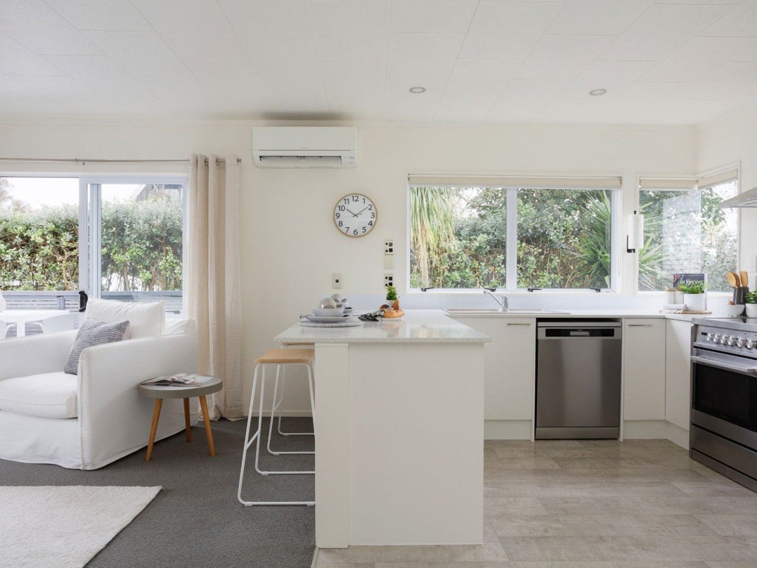 3B Carysfort Street, Mount Maunganui, Mount Maunganui - Carousel 2
