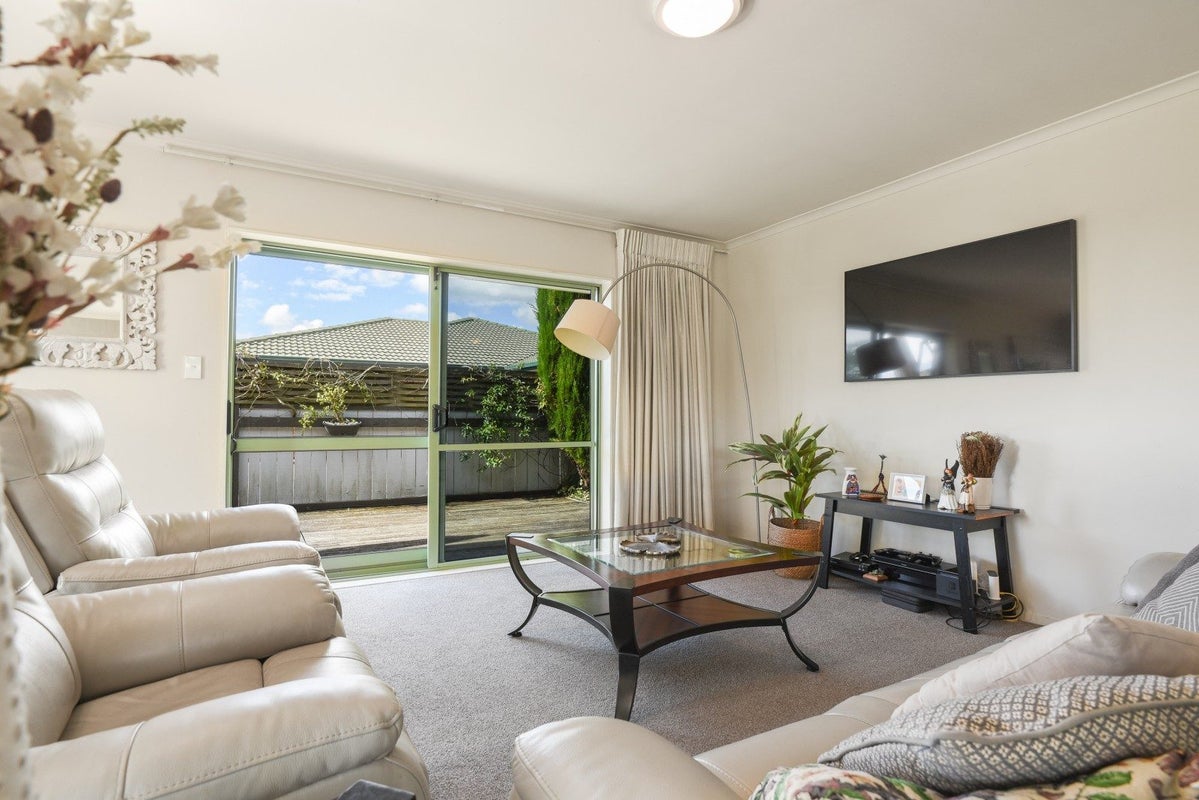 7 Elmbridge Place, Owhata, Rotorua - Carousel 2