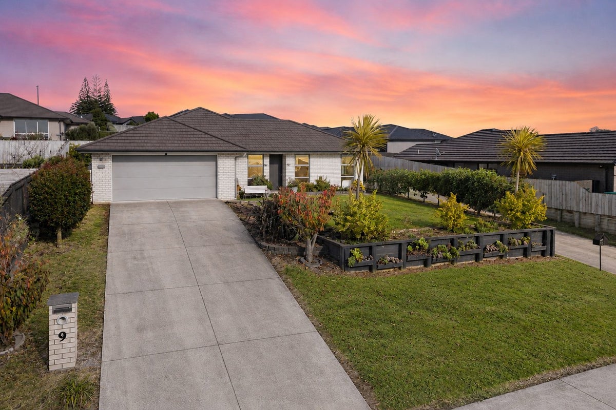 9 Harriet Johnston Drive, Pokeno - Carousel 1