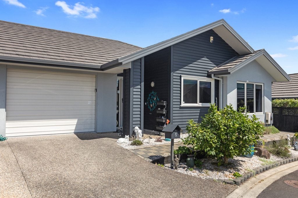 5 Fremont Way, Pyes Pa, Tauranga - Carousel 14