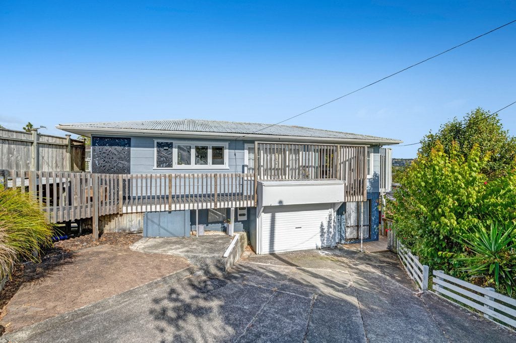 202 Hibiscus Coast Highway, Red Beach, Red Beach - Carousel 1