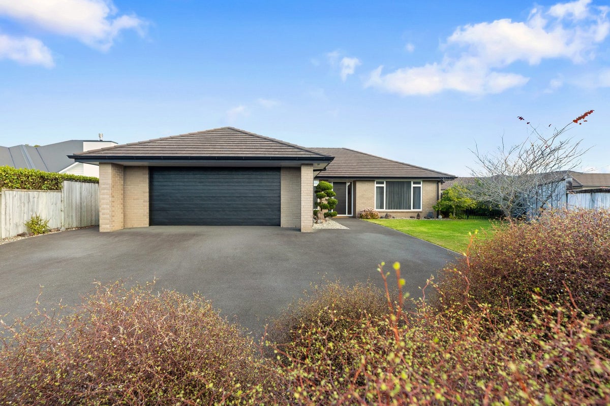 19 Mortlake Heights, Pyes Pa, Tauranga - Carousel 19