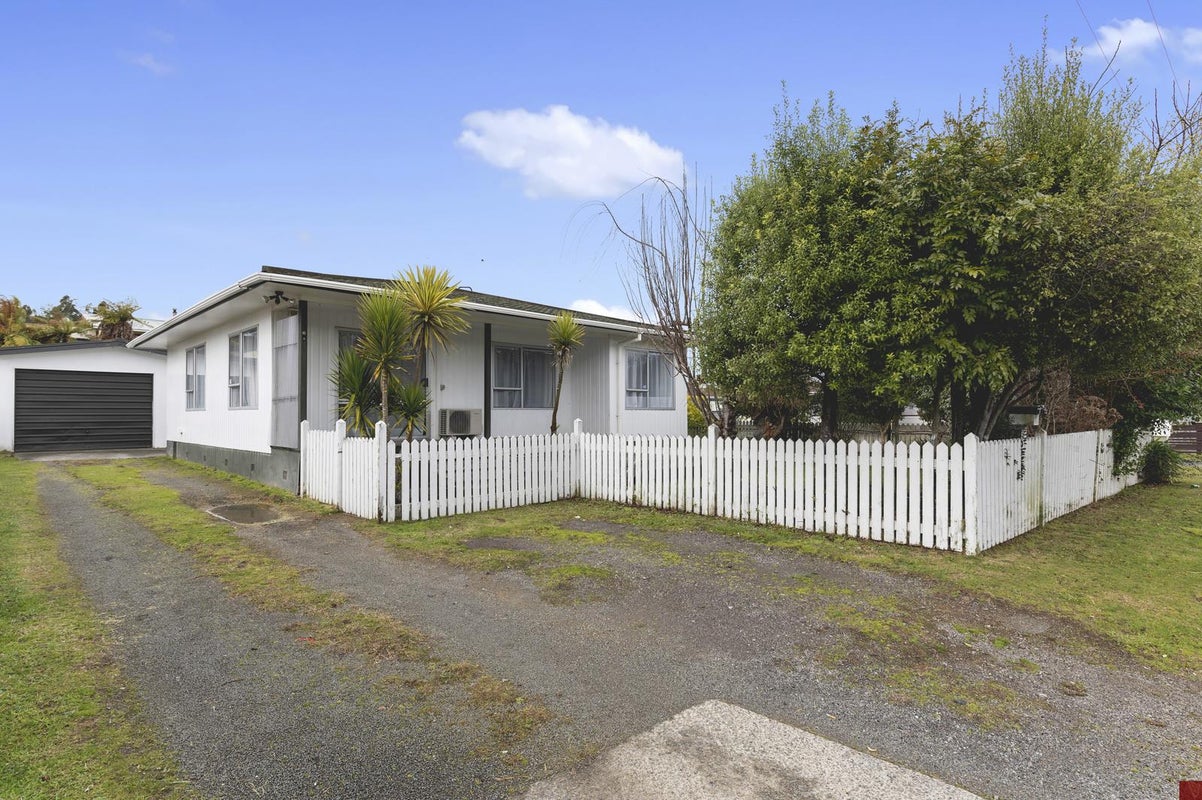 6A Goldie Street, Pukehangi, Rotorua - Carousel 1