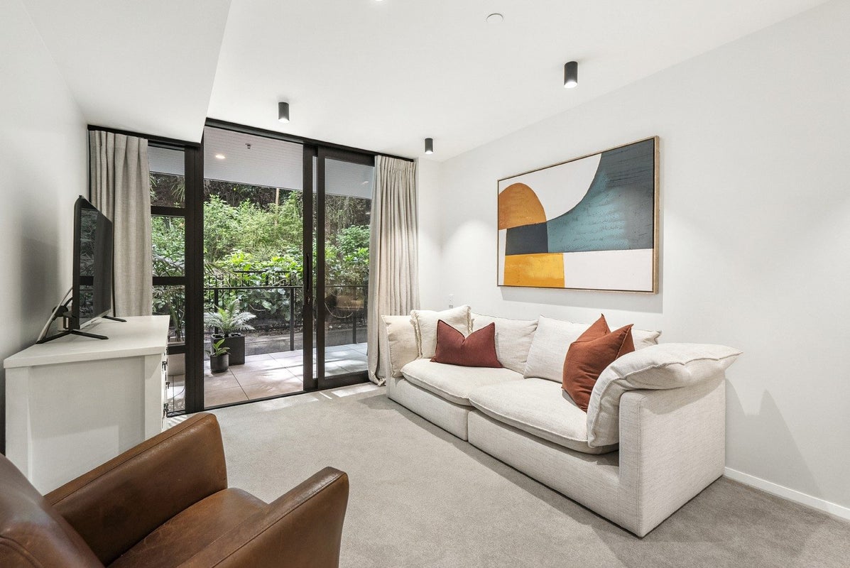 G03/8 Kingsland Terrace, Kingsland, Auckland - Carousel 2