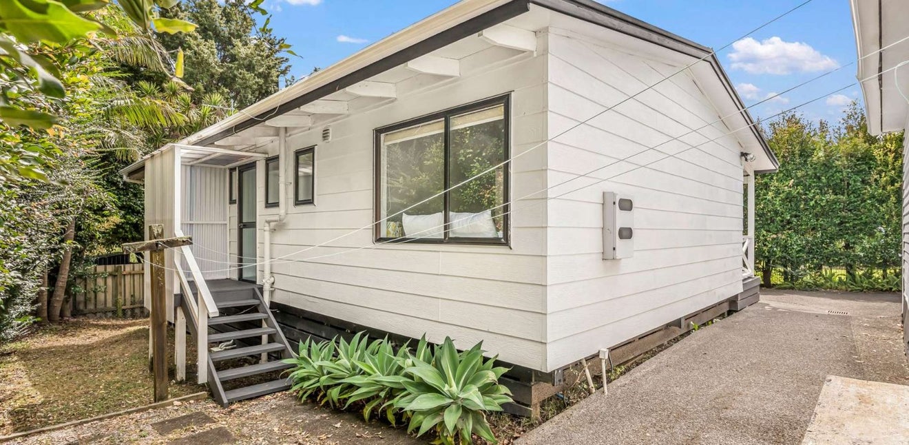 1/47 Farquhar Road, Glendene, Auckland - Carousel 11