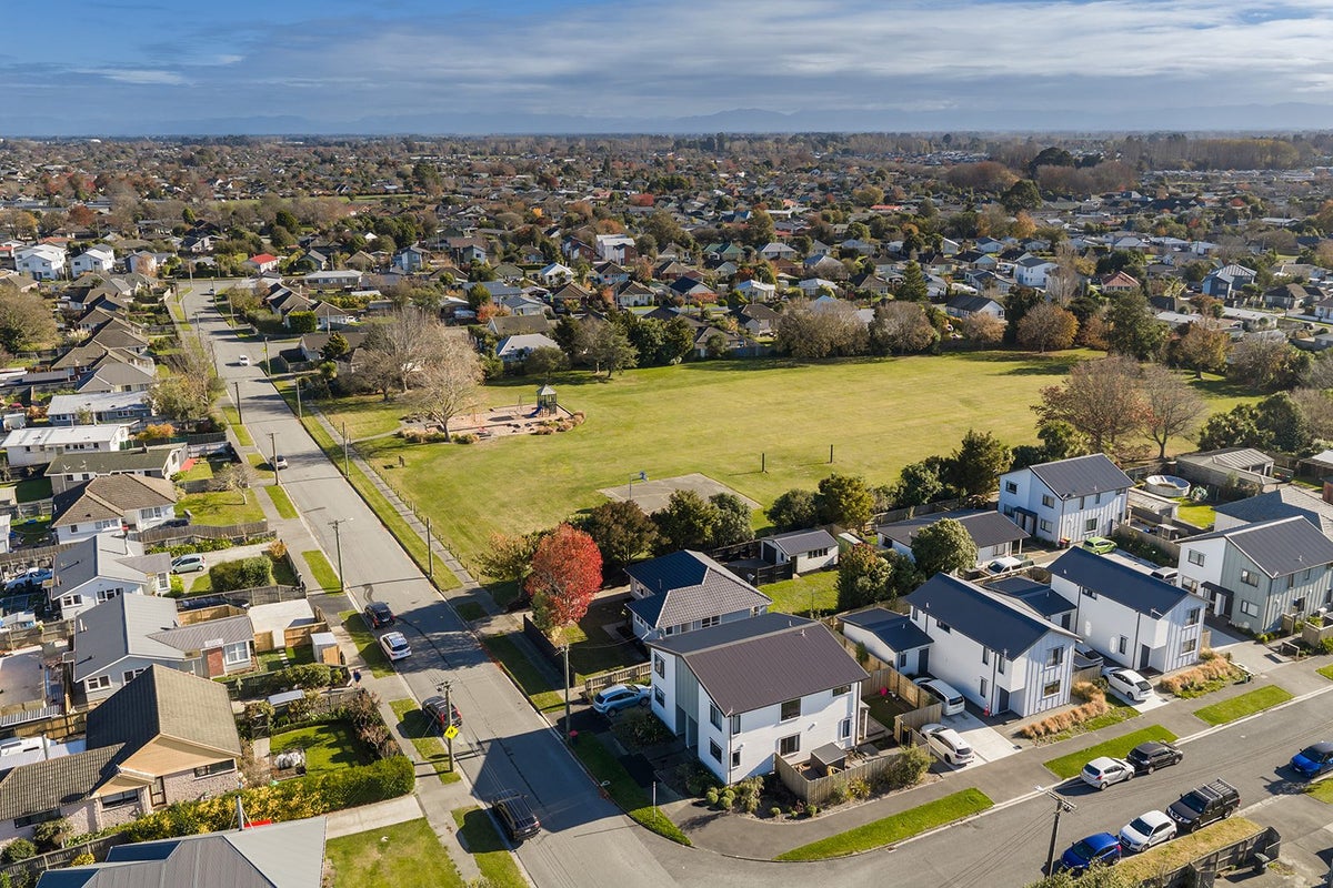 31 Paddington Street, Northcote, Christchurch - Carousel 23