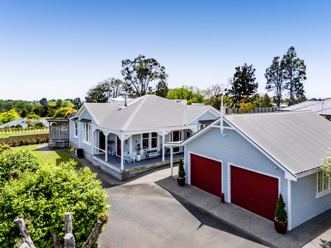 416 Frankley Road, Hurdon, New Plymouth - Carousel 1