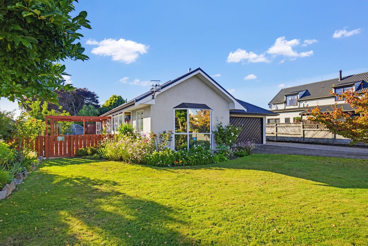6 Wakatu Place, Motueka - Carousel 1