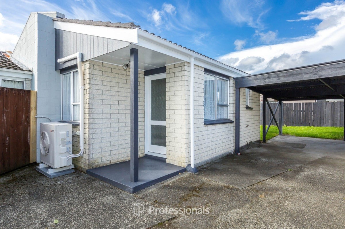 22B Akron Grove, Totara Park, Upper Hutt - Carousel 2