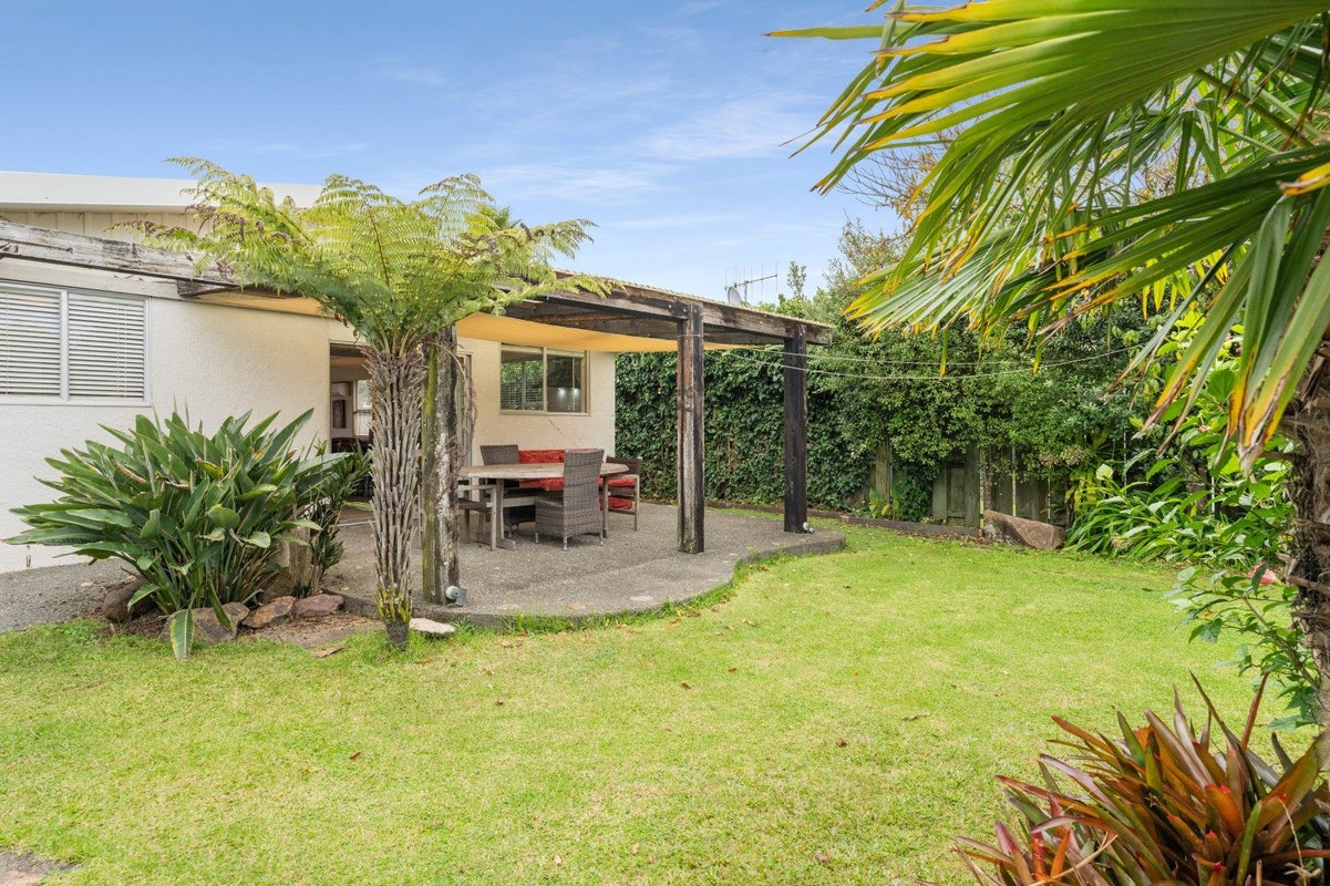 104 Beverley Terrace, Whangamata, Whangamata - Carousel 1