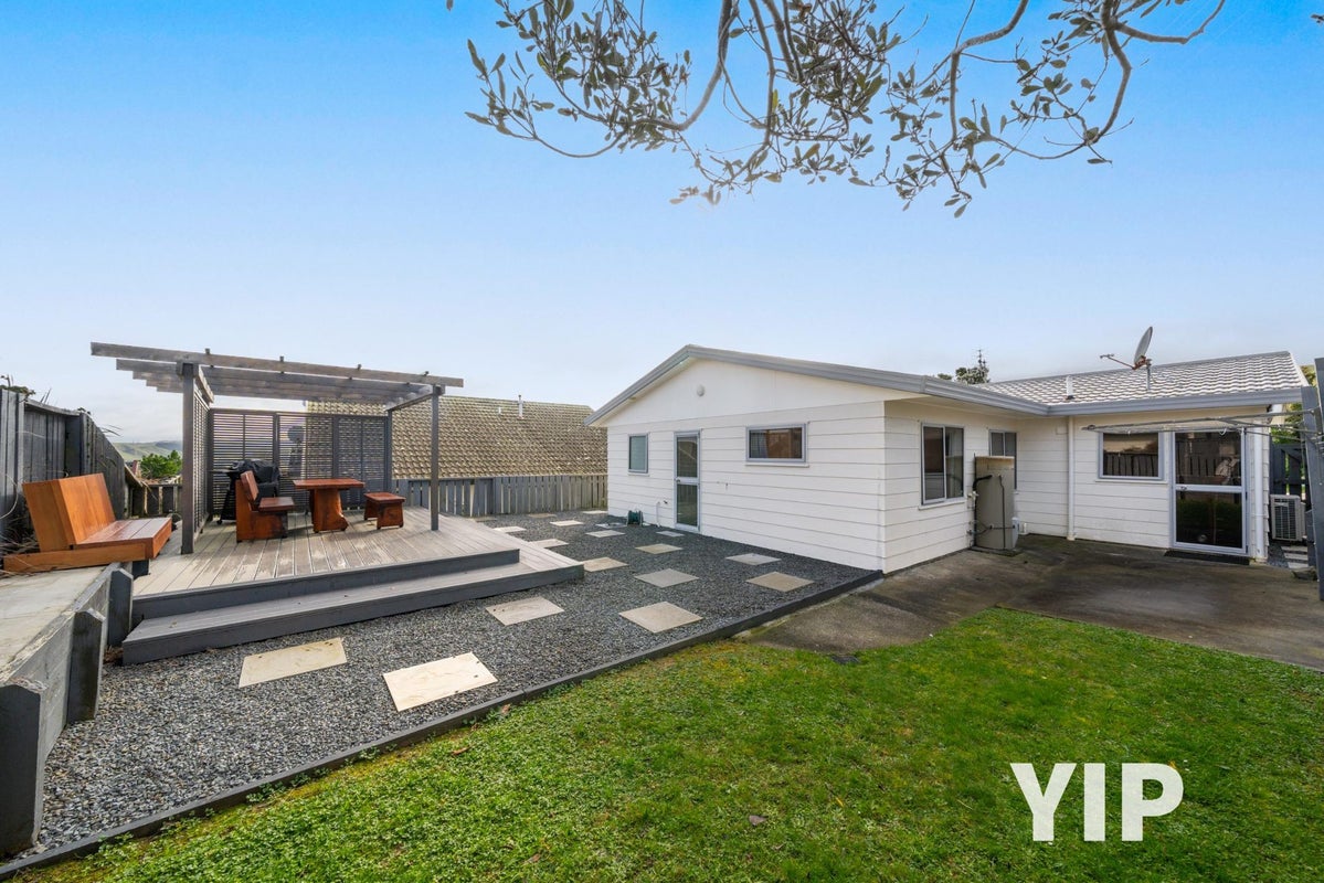 3B Northwood Close, Woodridge, Wellington - Carousel 2