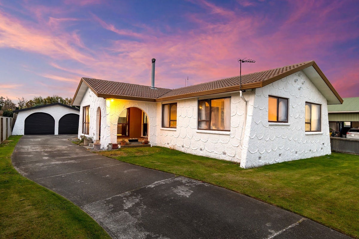 18 Greenock Street, Redwood, Christchurch - Carousel 2