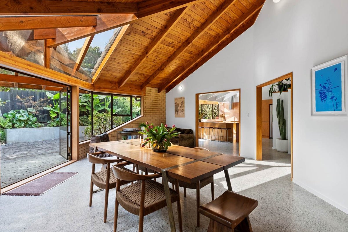 7 Happeace LANE, Titirangi, Titirangi - Carousel 2