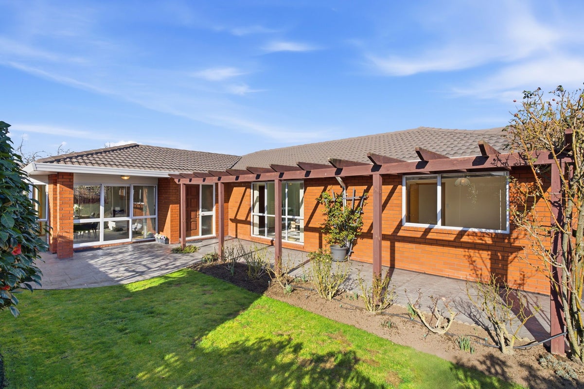 83 Vivian Street, Burwood, Christchurch - Carousel 1