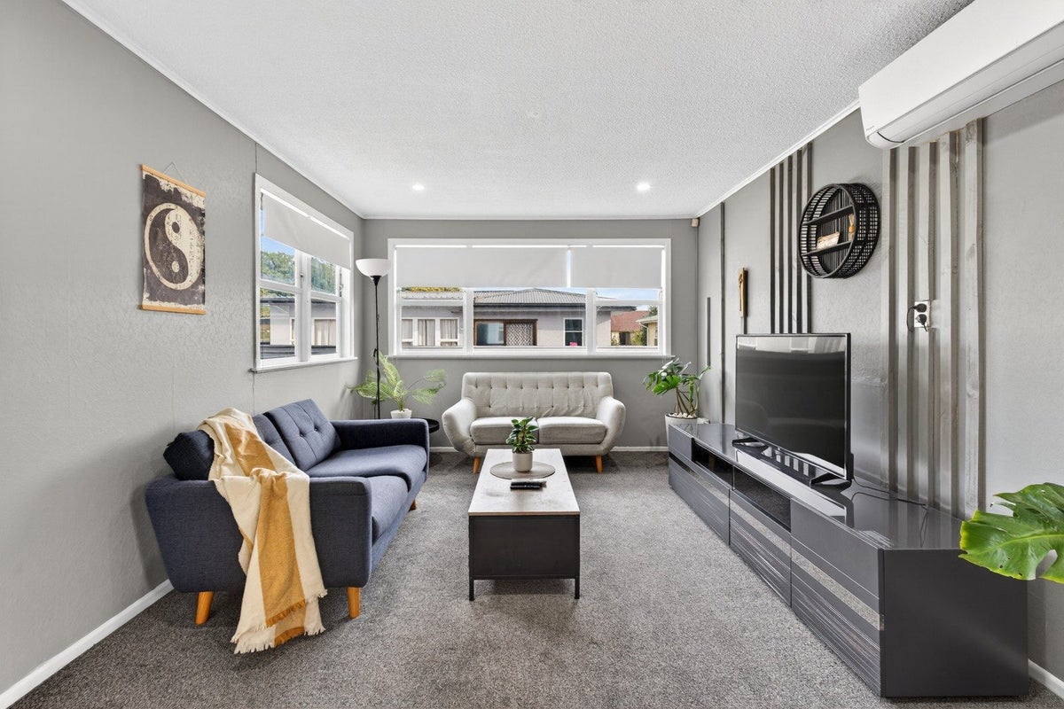 1B Fleming Crescent, Maraenui, Napier - Carousel 2