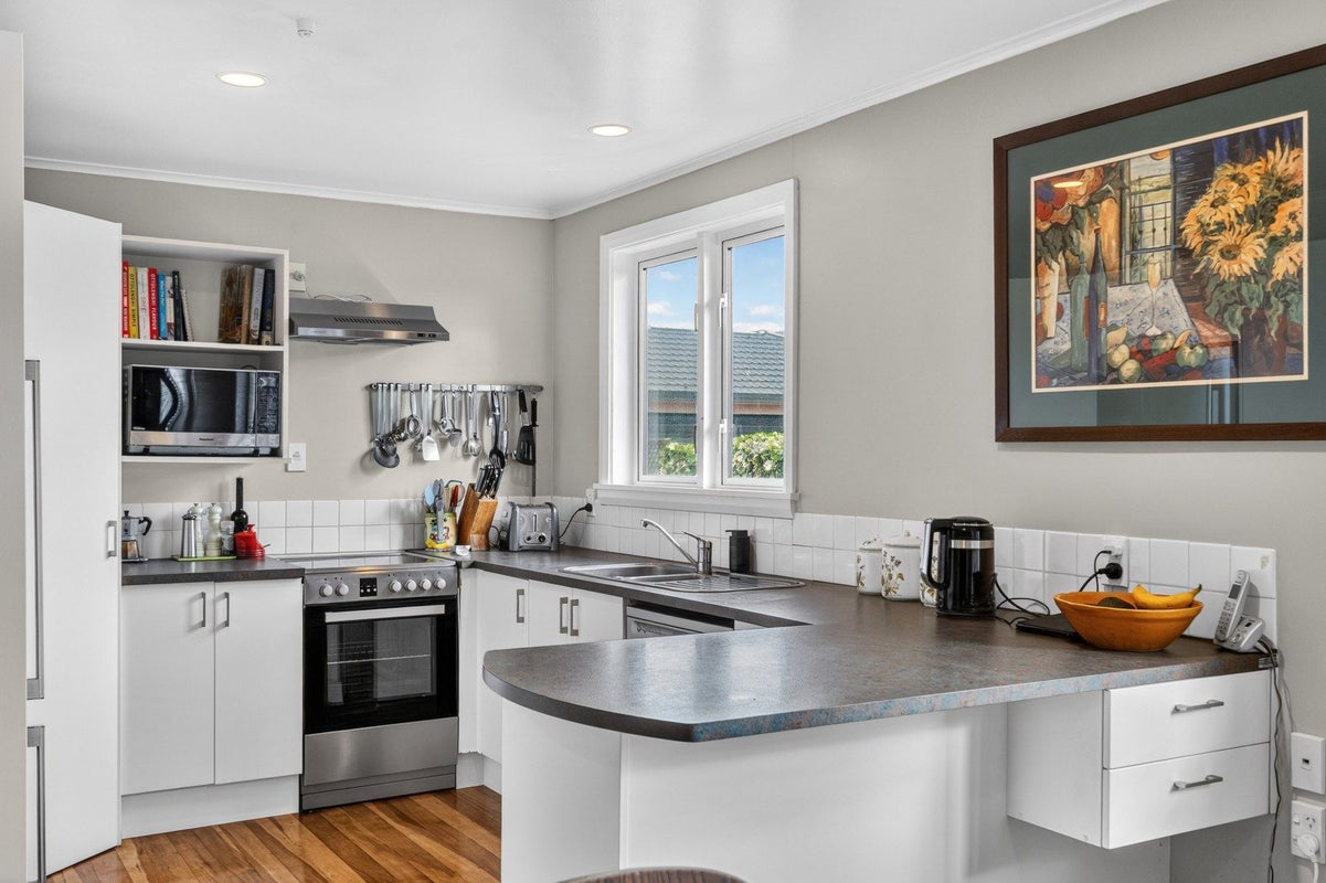 9 Sandwich Road, St Andrews, Hamilton - Carousel 2