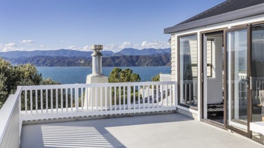 124 Seatoun Heights Road, Seatoun, Wellington - Carousel 1