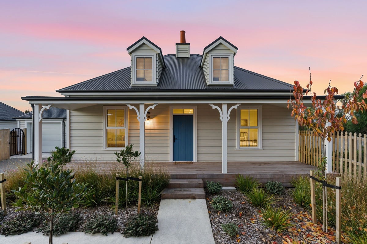 4/262 Westminster Street, Mairehau, Christchurch - Carousel 1