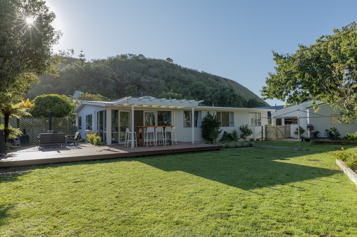 1 Kotuku Road, South Bay, Kaikoura - Carousel 1