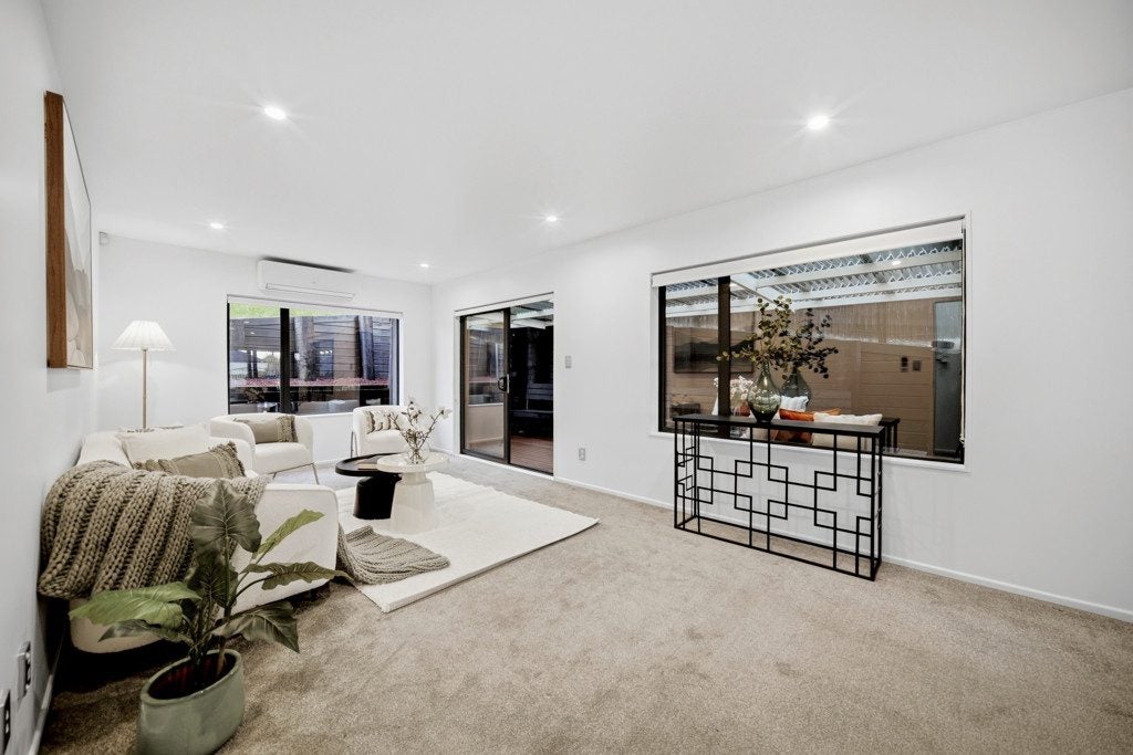 14 San Casello Rise, Henderson, Auckland - Carousel 2