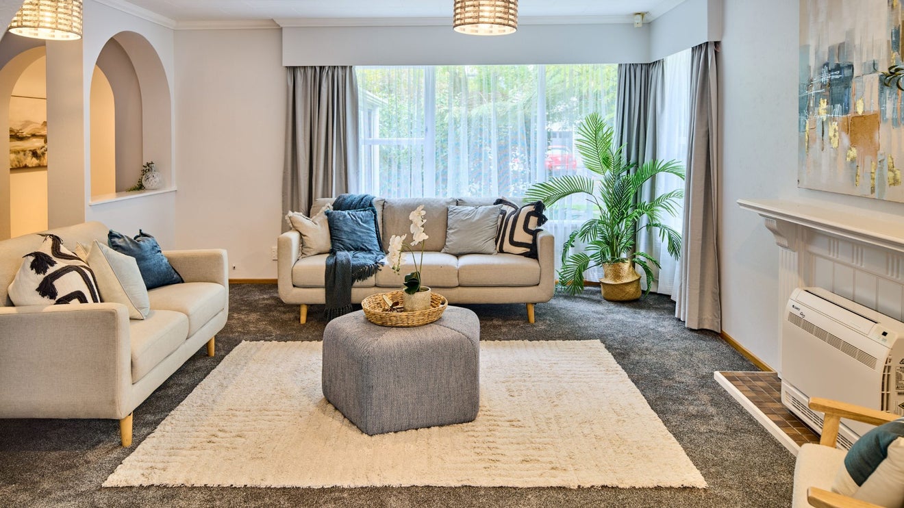 27 Orr Crescent, Hutt Central, Lower Hutt - Carousel 1