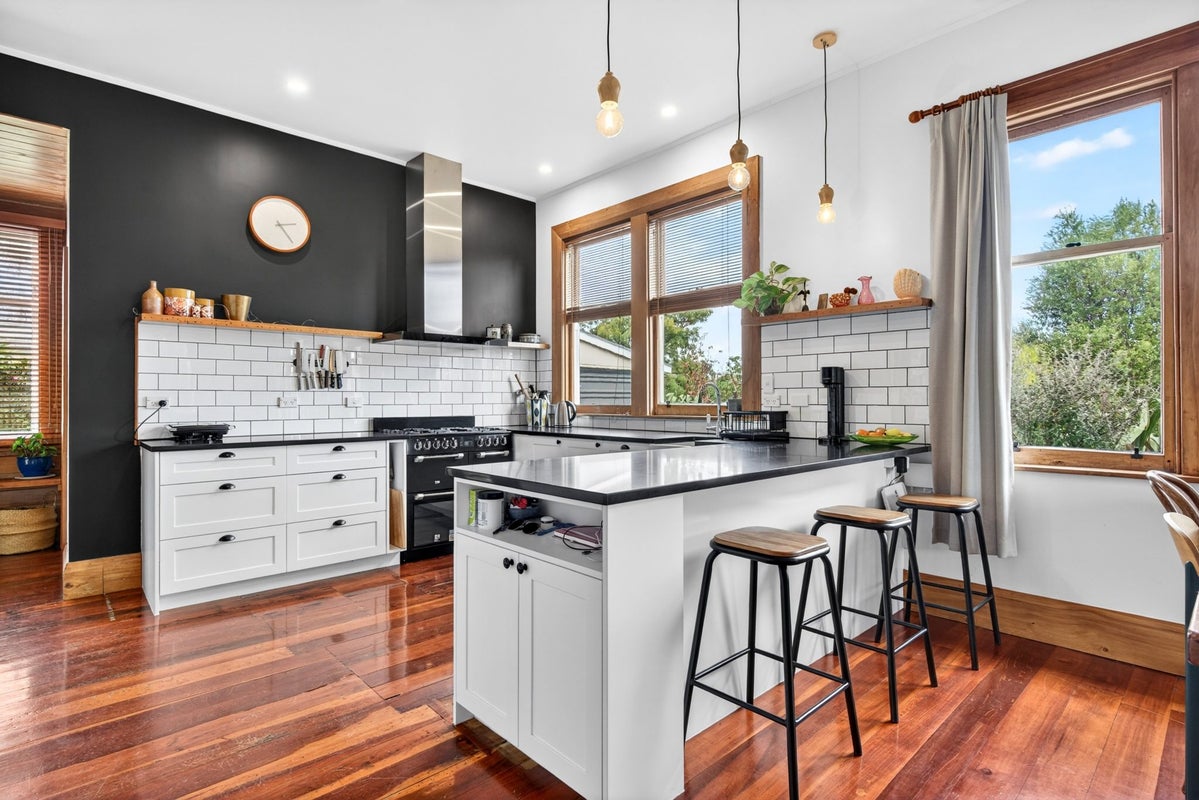 72 Strasbourge Street, Martinborough - Carousel 2