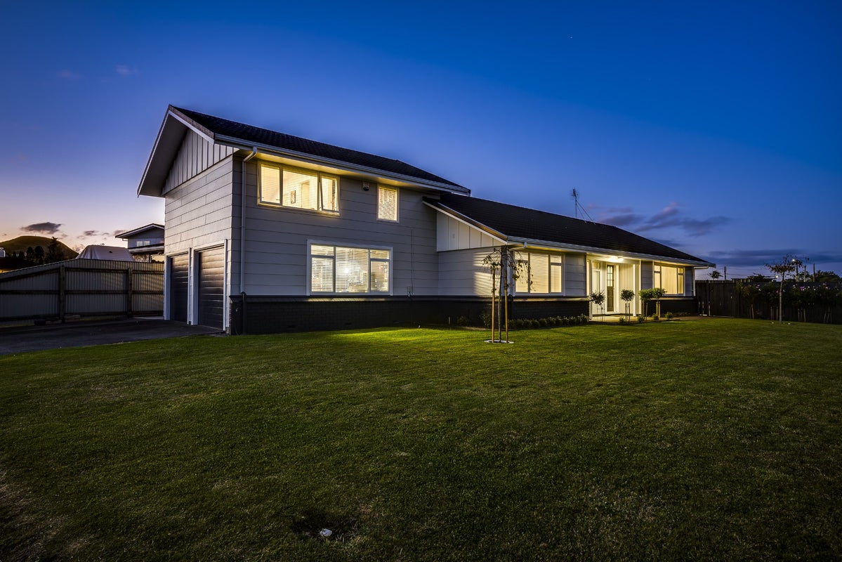 35 Holyrood Street, Taradale, Napier - Carousel 21