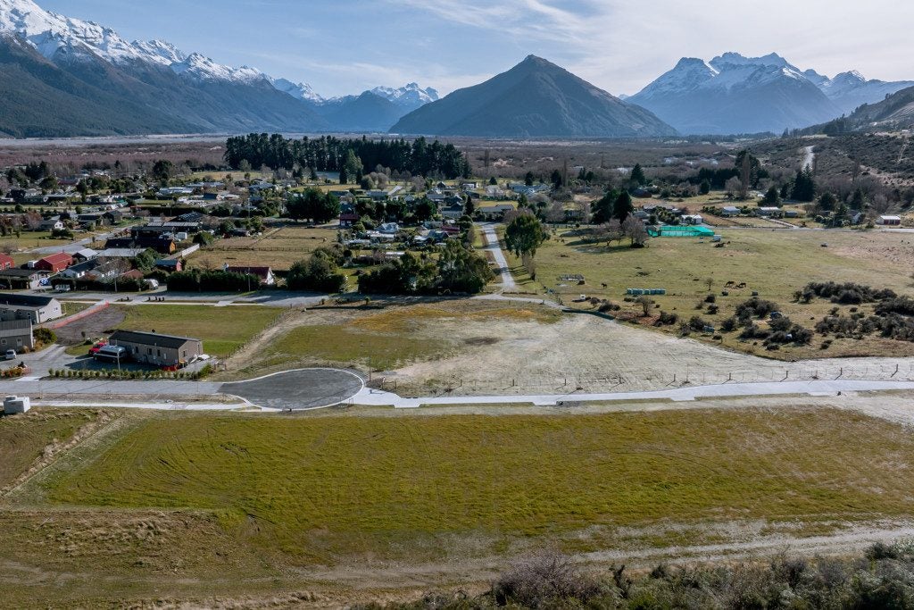 28 Richardson Street, Glenorchy, Glenorchy - Carousel 2