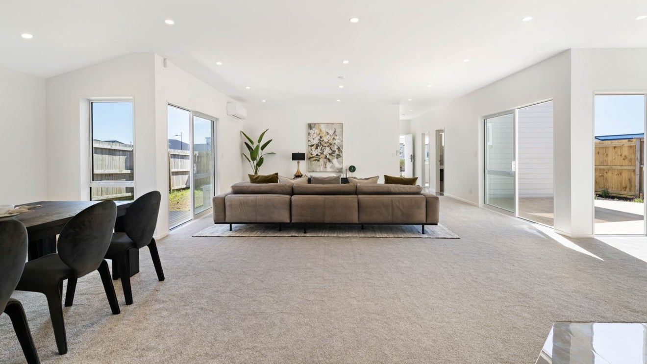 17 Uatoto Road, Clarks Beach, Clarks Beach - Carousel 2