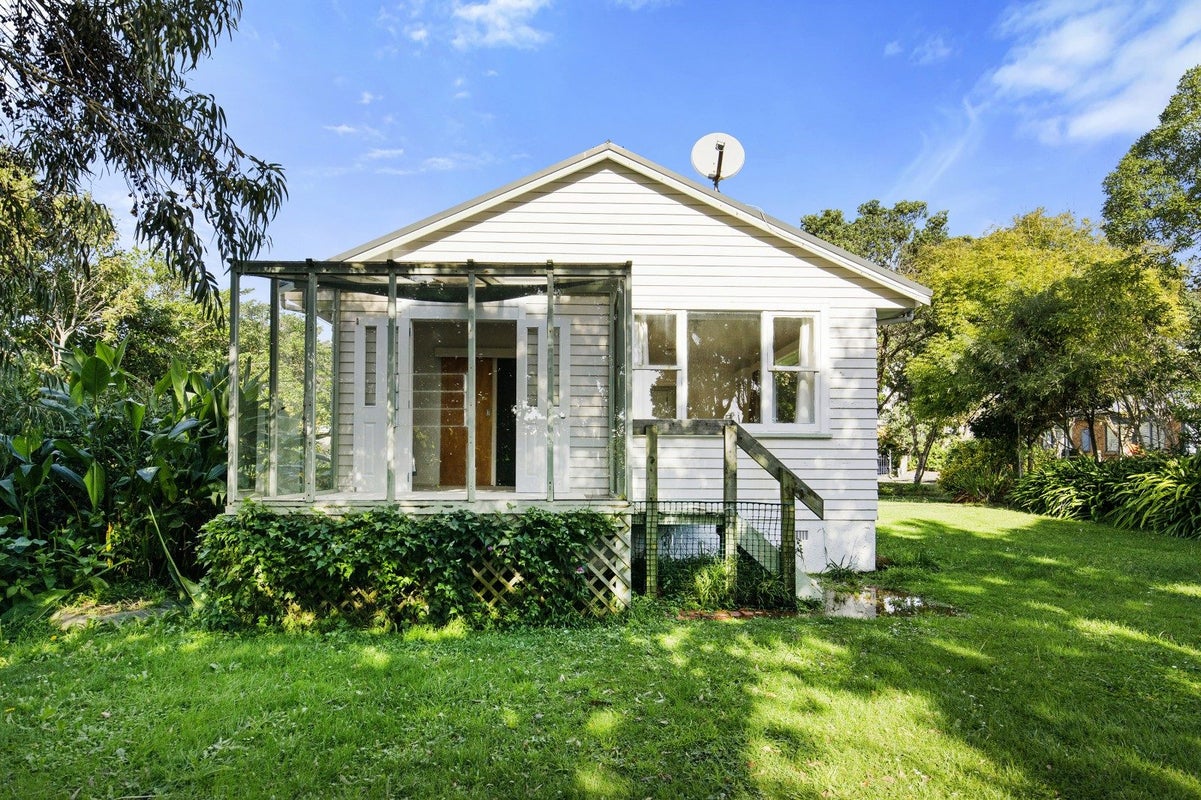 5A Whitehouse Road, Titahi Bay, Porirua - Carousel 13