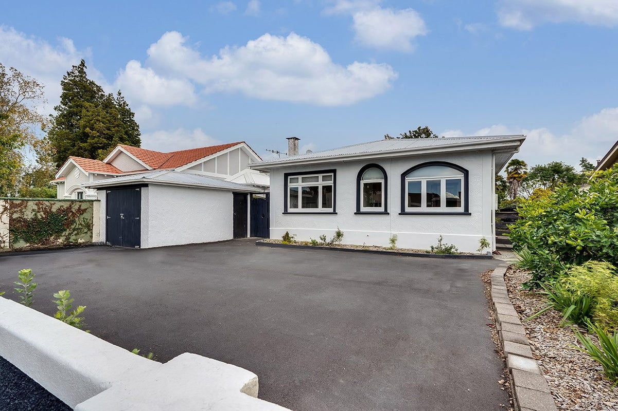 123 Grey Street, Hamilton East, Hamilton - Carousel 1