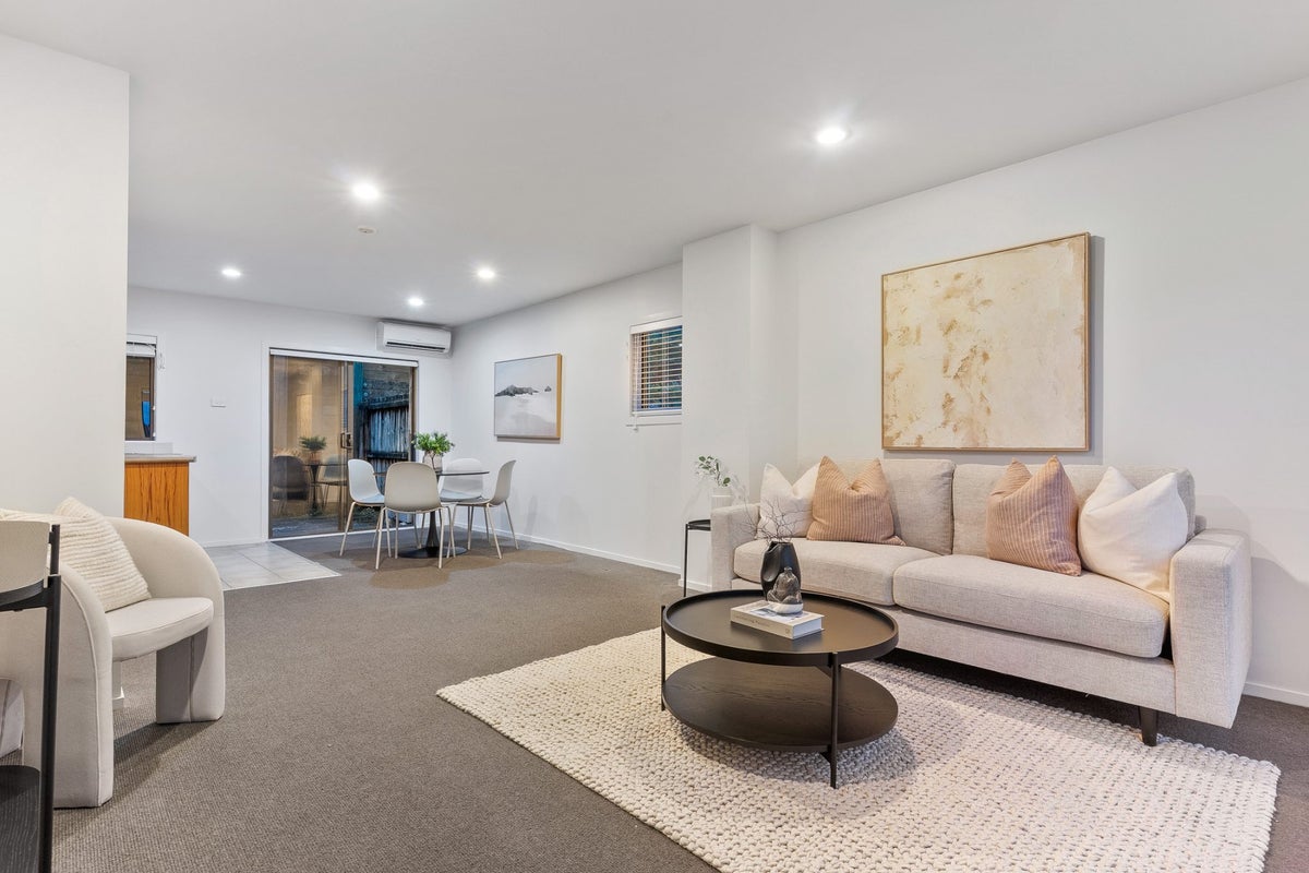 13/17 Georgia Terrace, Albany, Auckland - Carousel 2