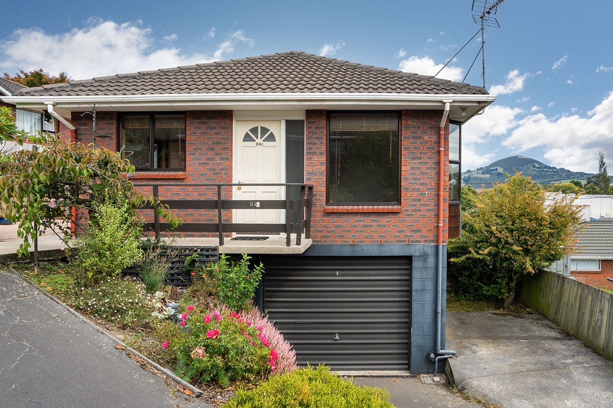 24C Shand Street, Green Island, Dunedin - Carousel 1
