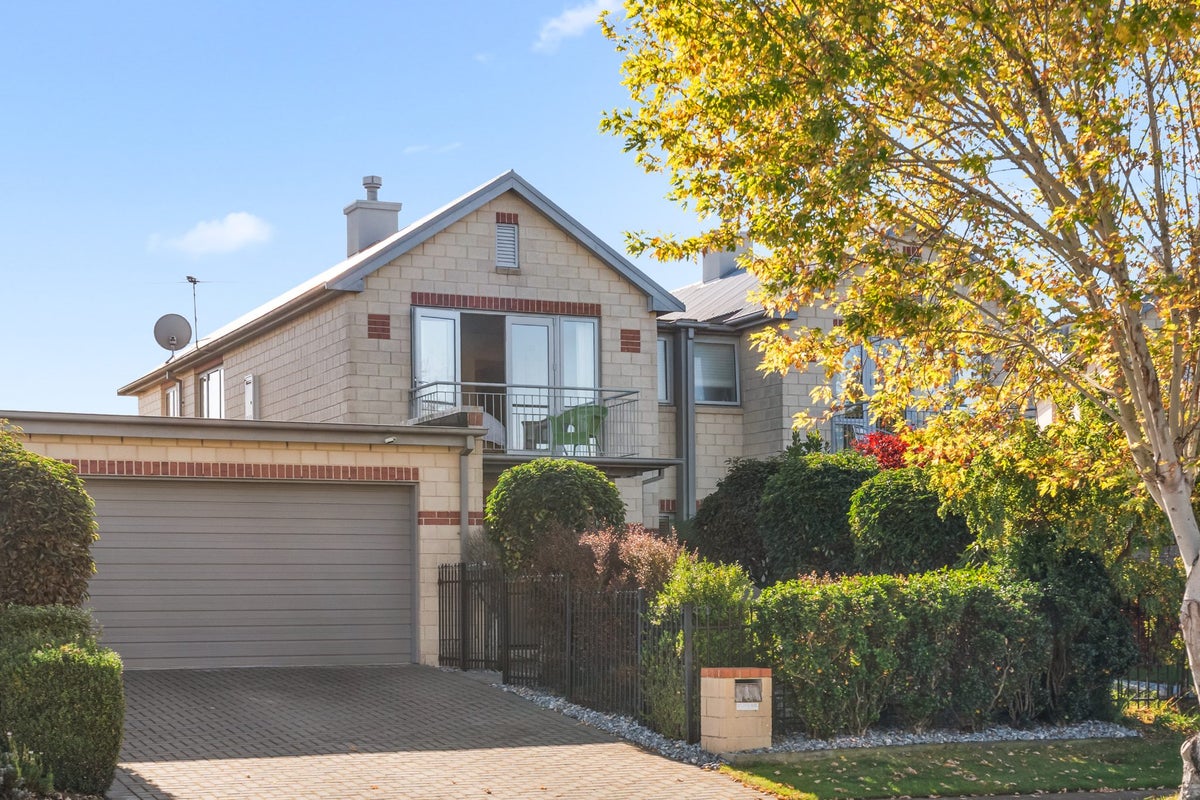 8 Waterford Avenue, Northwood, Christchurch - Carousel 1