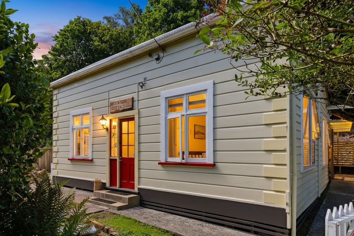 89 Glen Road, The Glen, Dunedin - Carousel 34