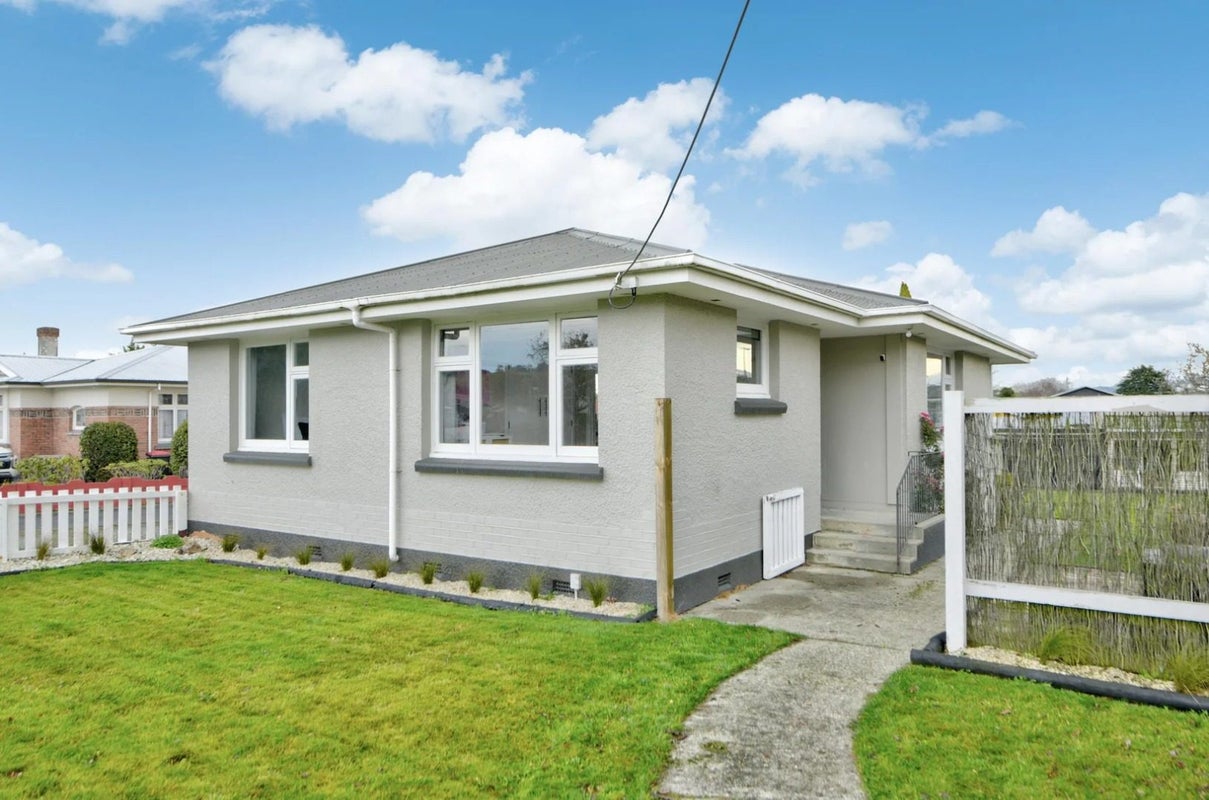46 Wentworth Street, Gore, Gore, Southland - Carousel 1