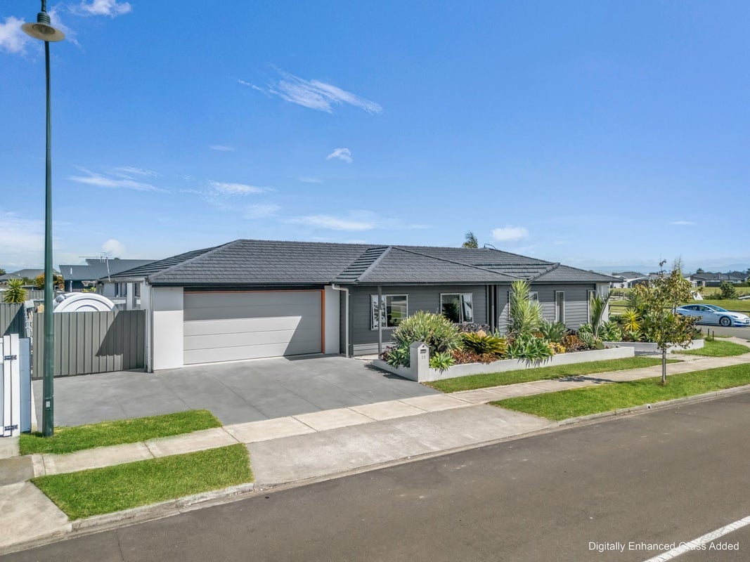 15 Clutha Street, Awatoto, Napier - Carousel 2