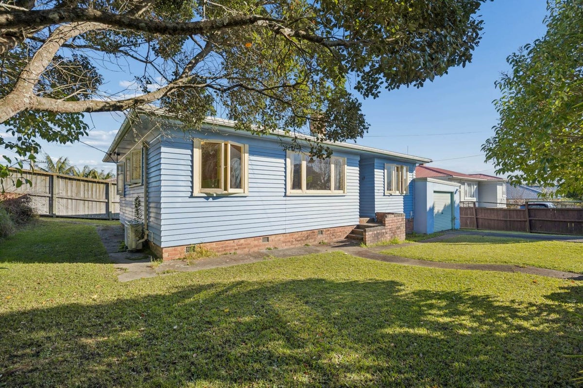316 Great North Road, Henderson, Auckland - Carousel 1