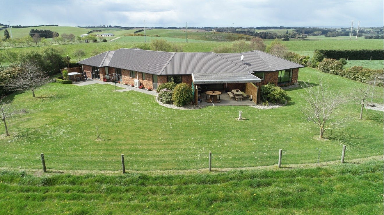 341 Airedale Road, Weston, Oamaru - Carousel 2