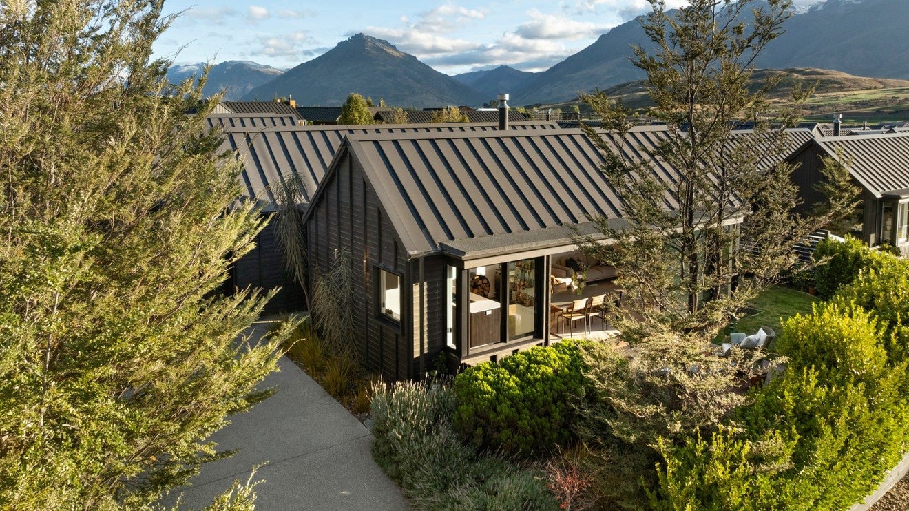 1 Parera Lane, Jacks Point, Queenstown - Carousel 2
