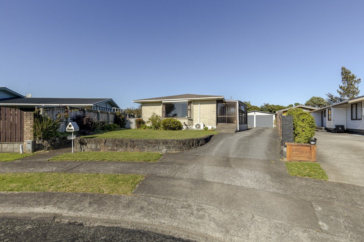 18 Jade Place, Bell Block, New Plymouth - Carousel 1