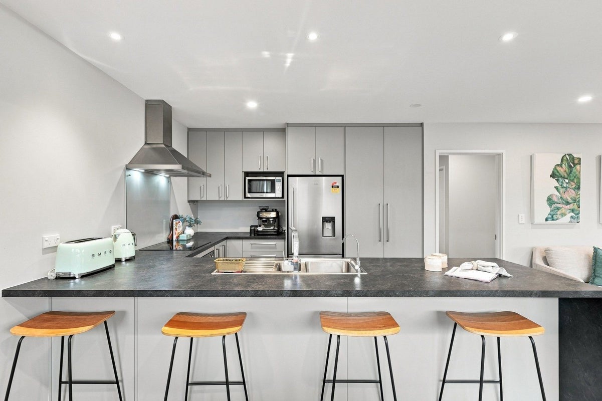 8 Hillbourne Street, Halswell, Christchurch - Carousel 2