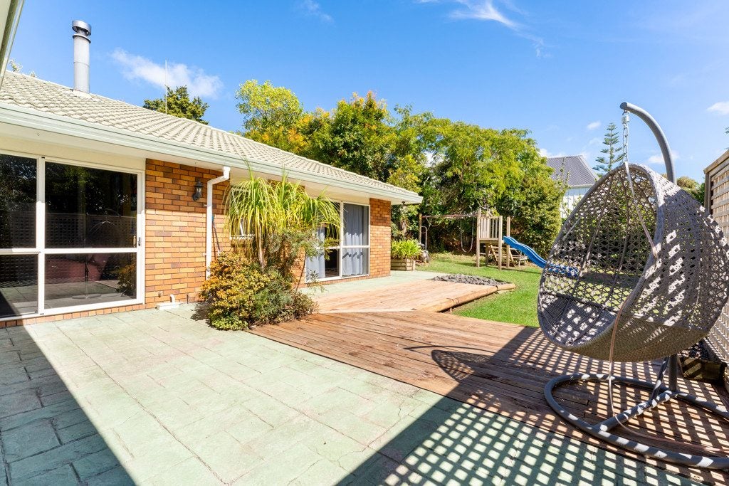 4 Cloverfields Drive, Waimauku, Waimauku - Carousel 2