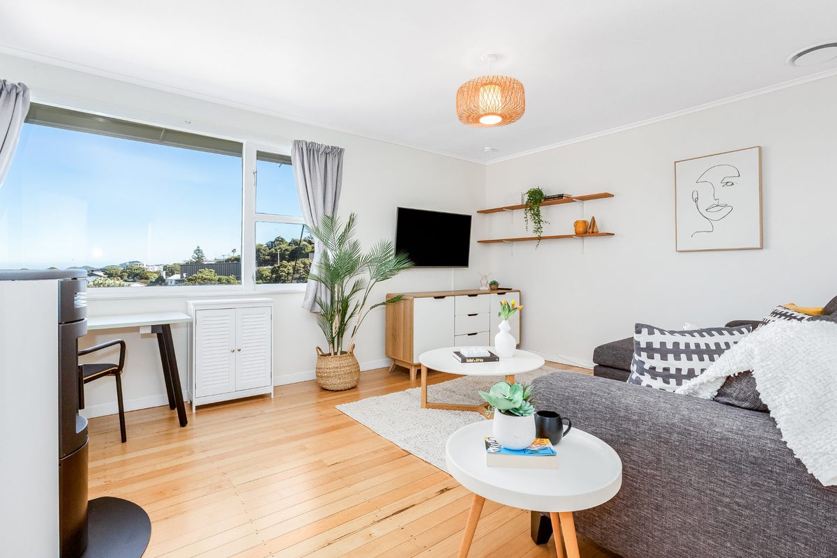 129 Maupuia Road, Maupuia, Wellington - Carousel 2