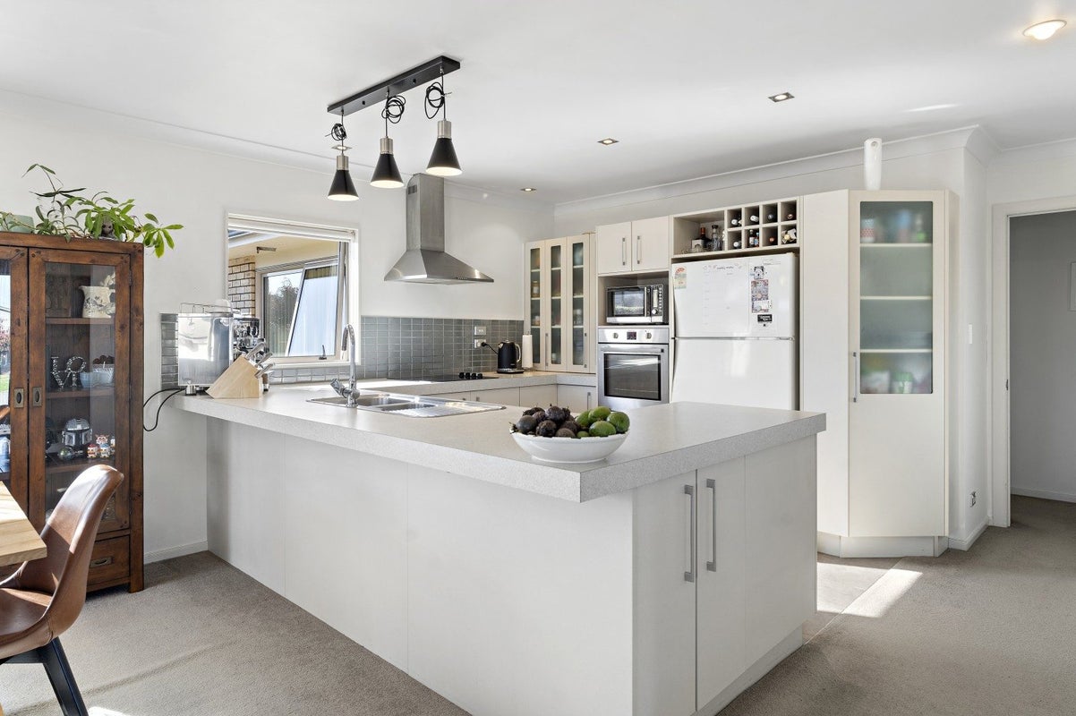 24 Charles Street, Carterton - Carousel 2