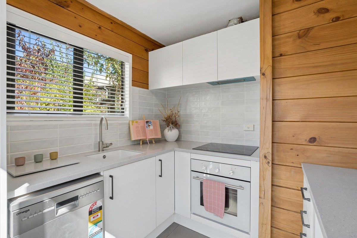 21C Towne Place, Frankton, Queenstown - Carousel 2